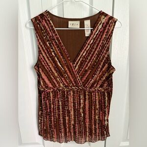 Yzza V-Neck Sleeveless Blouse